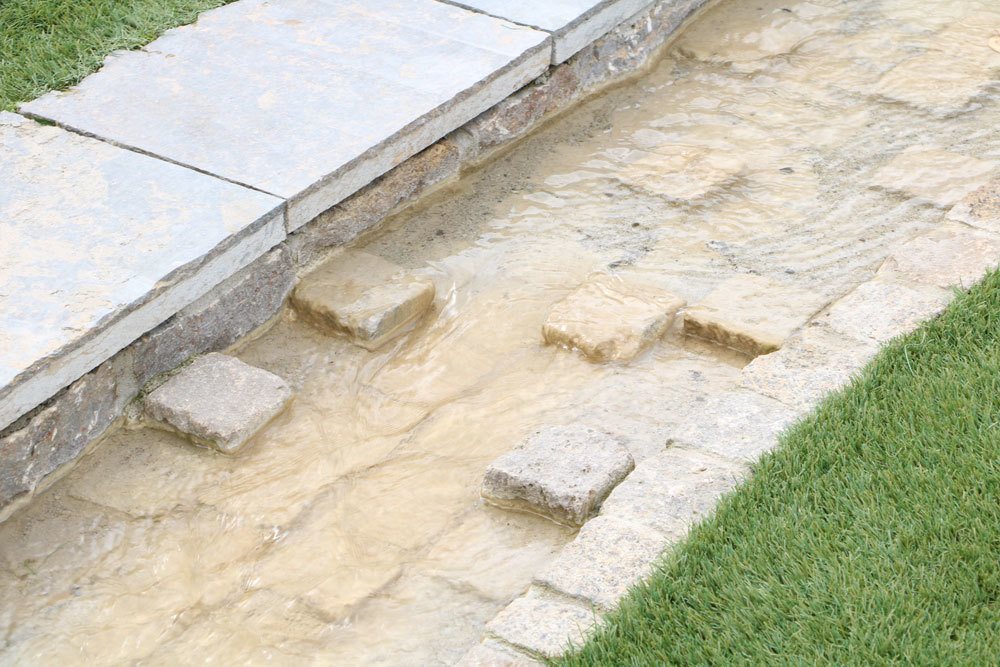 Auch Beton oder Steine können verwendet werden